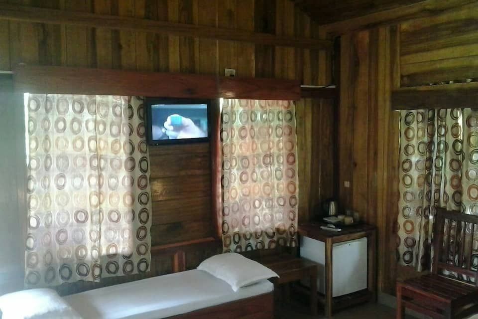 Pristine Beach Resort AC Deluxe 2